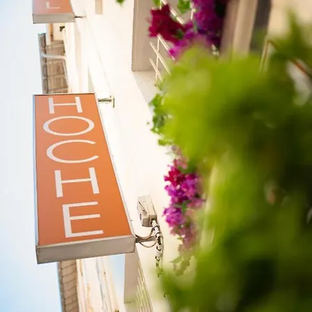 Hoche Hotel 2*