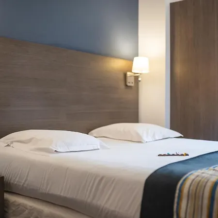 Hoche Hotel 2*
