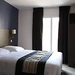 Otel Hoche