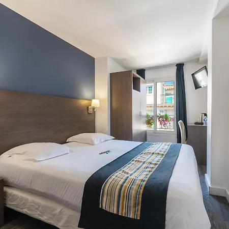 Hoche Hotel 2*