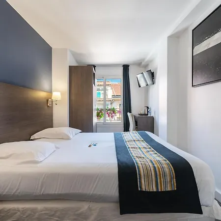 Hoche Hotel 2*