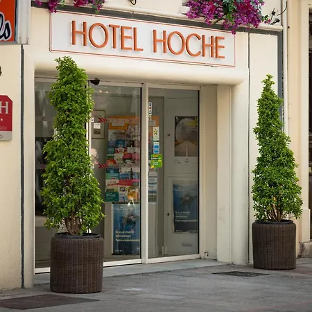 Ξενοδοχείο Hoche 2*