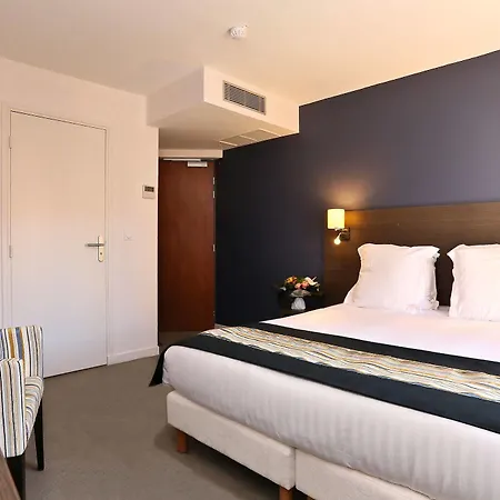 Hoche 2* Κάννες