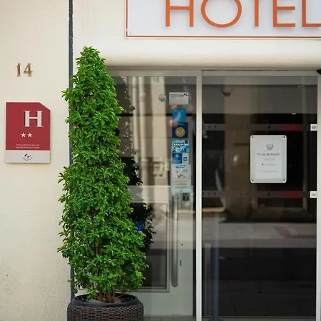 Hoche 2* Cannes